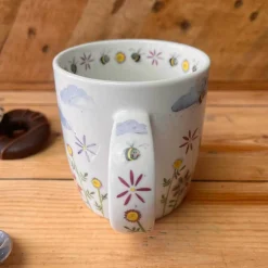 Alex Clark 400ml Mug - Bees & Flowers