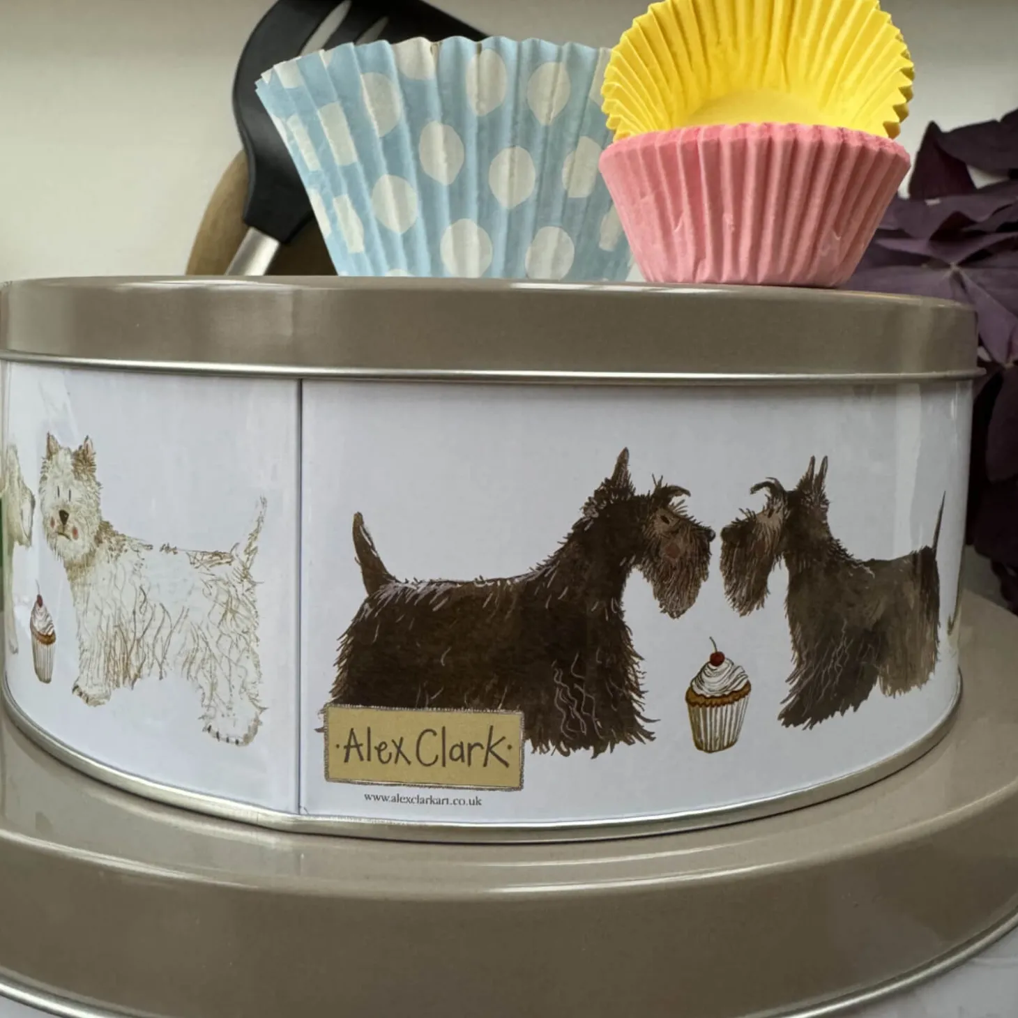 Alex Clark Set Of 3 Cake Tins - Delightful Dogs