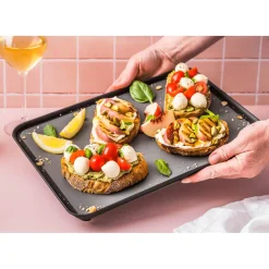 Dreamfarm Big Fledge Cutting Board - Grey