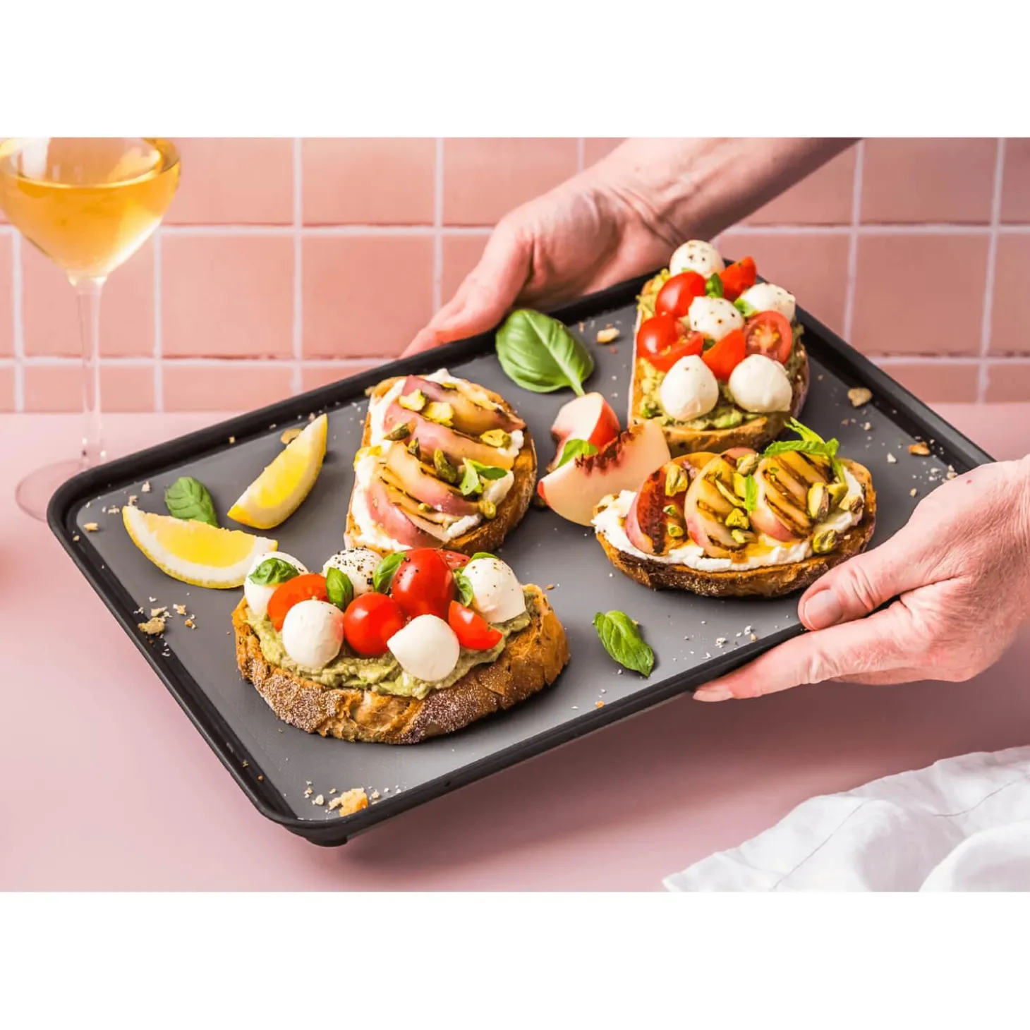 Dreamfarm Big Fledge Cutting Board - Grey