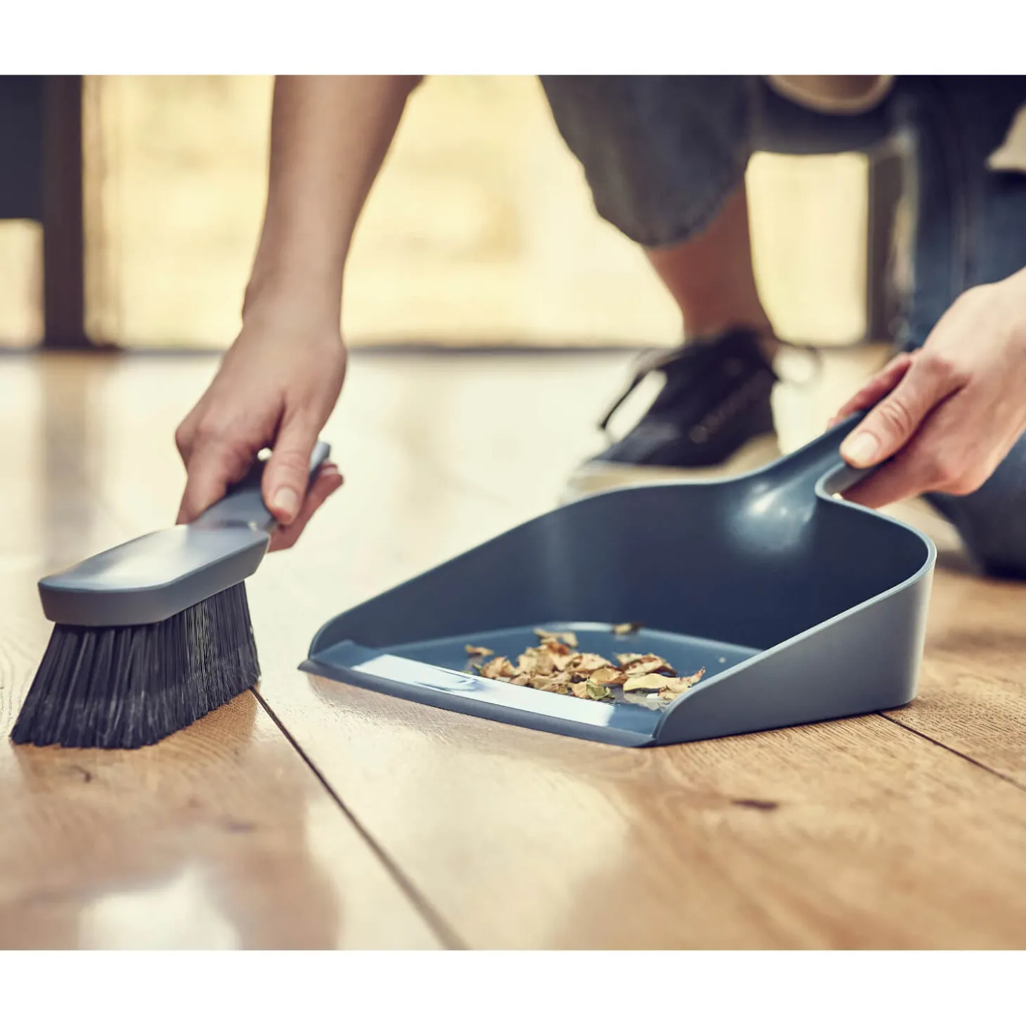 Joseph Joseph CleanStore Wall-Mounted Dustpan & Brush - Blue