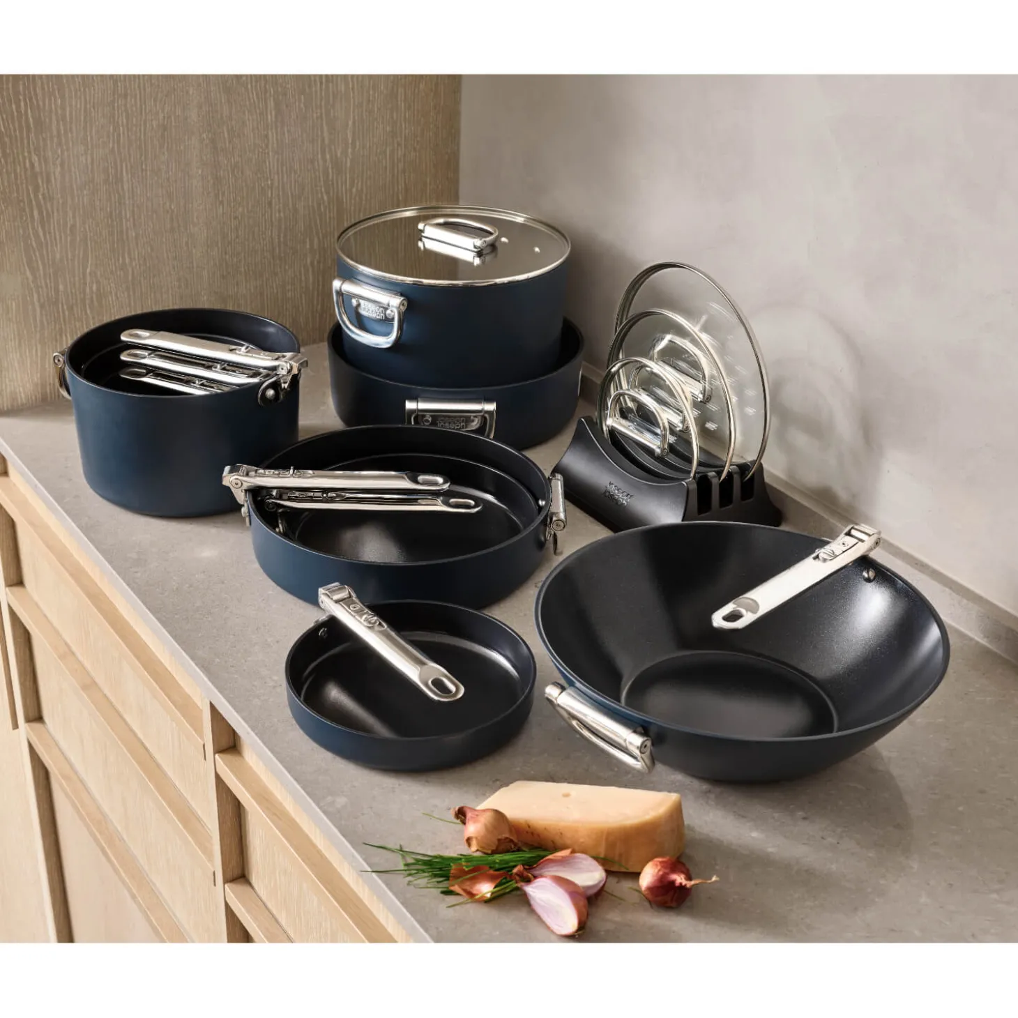 Joseph Joseph Space 28cm Non-Stick Folding Handle Frying Pan - Midnight Blue