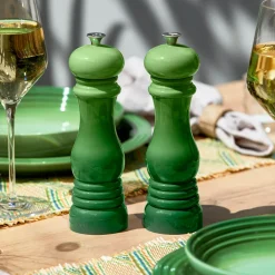 Le Creuset Classic Salt Mill - Bamboo Green