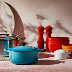 Le Creuset Classic Salt Mill - Cerise