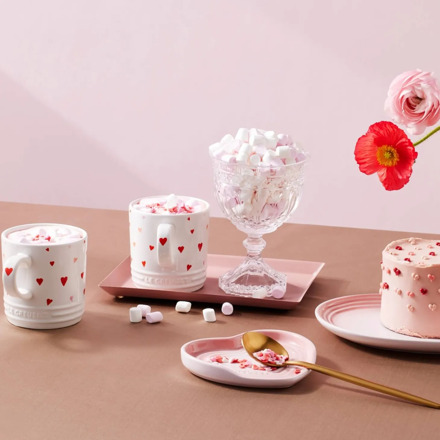 Le Creuset 350ml Stoneware Heart Decal White Mug