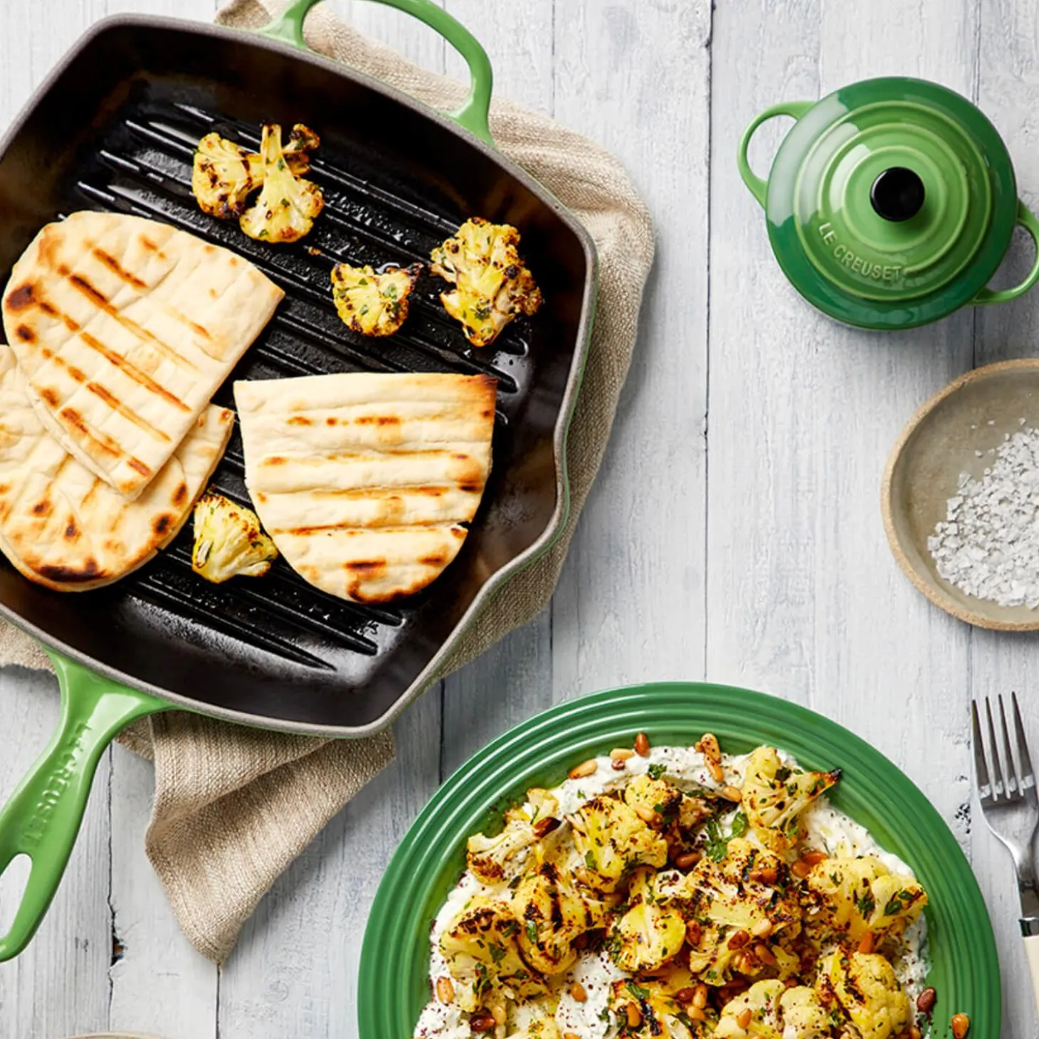 Le Creuset Signature Cast Iron 26cm Square Grillit - Bamboo Green
