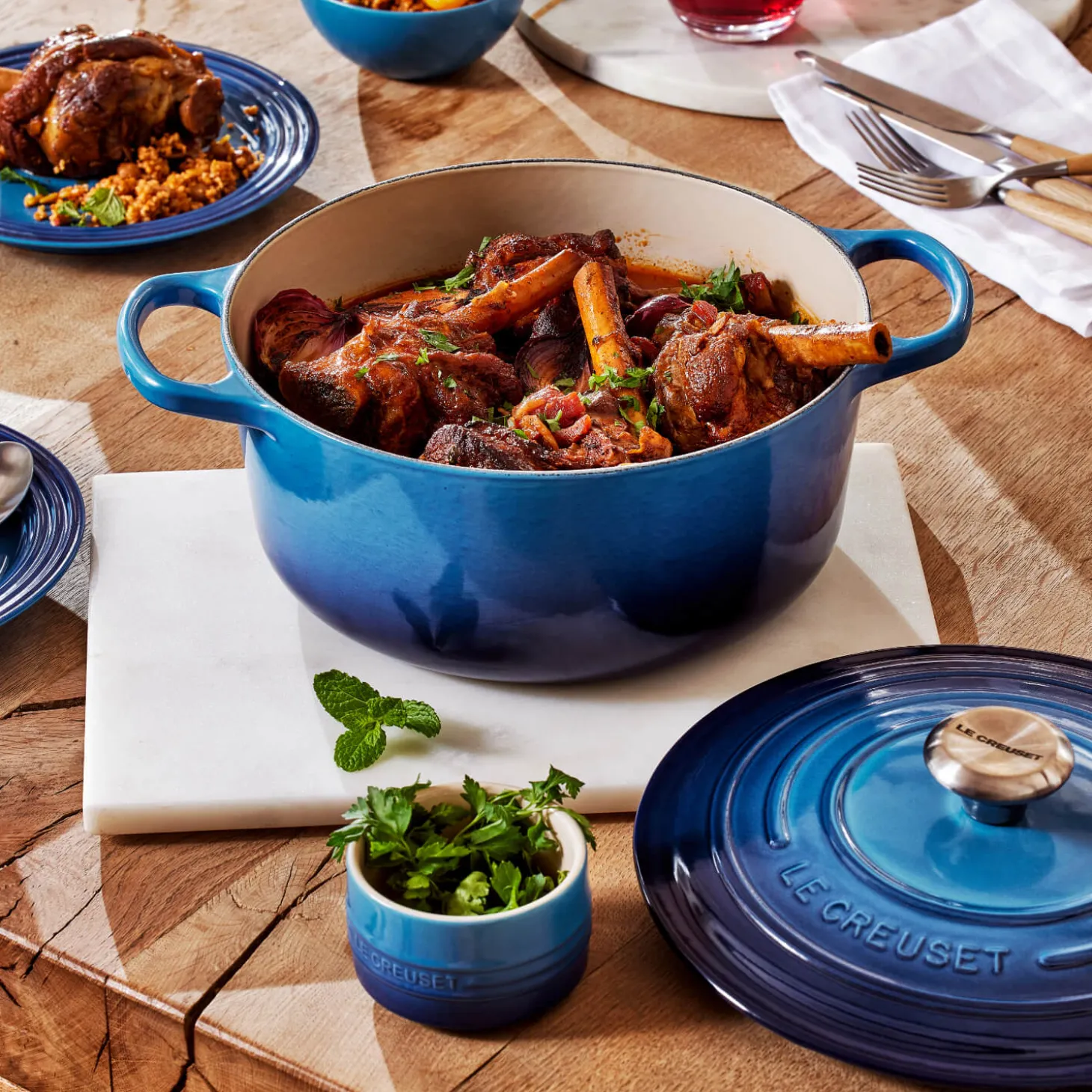 Le Creuset Signature Cast Iron 22cm Round Casserole - Azure