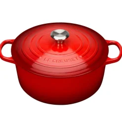 Le Creuset Signature Cast Iron 24cm Round Casserole - Cerise