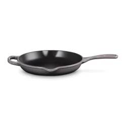 Le Creuset Signature Cast Iron 23cm Round Skillet - Flint