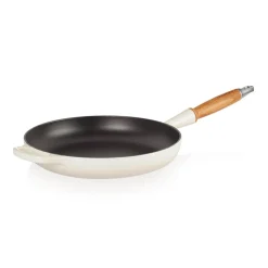 Le Creuset Signature Cast Iron 28cm Frying Pan - Meringue