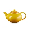 Le Creuset Stoneware Classic Teapot - Nectar