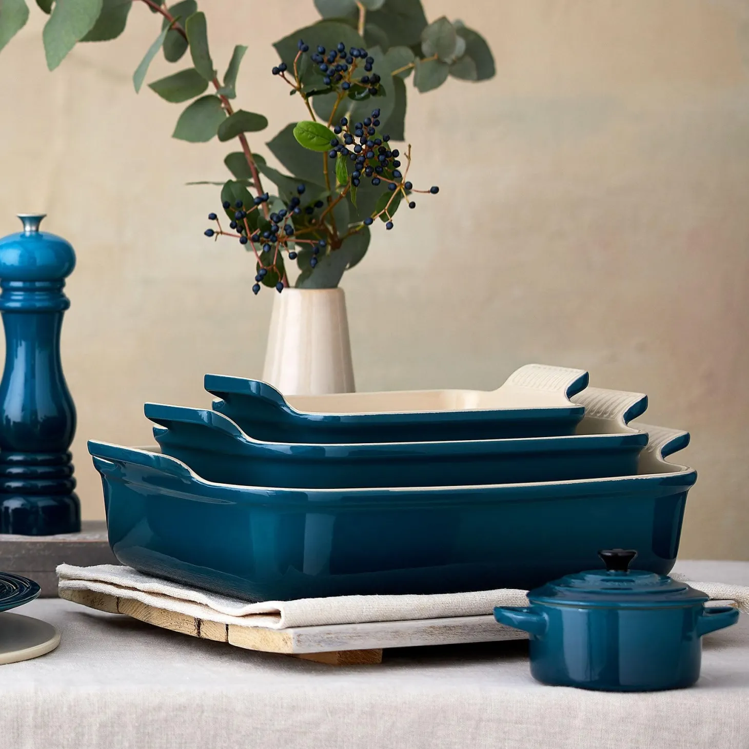 Le Creuset Stoneware Heritage 19cm Rectangular Deep Dish - Deep Teal
