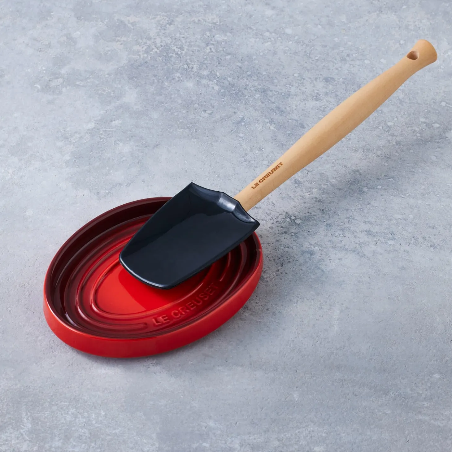 Le Creuset Stoneware Oval Spoon Rest - Cerise