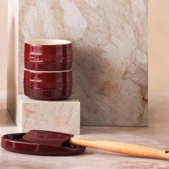 Le Creuset Stoneware Stackable Ramekin - Garnet