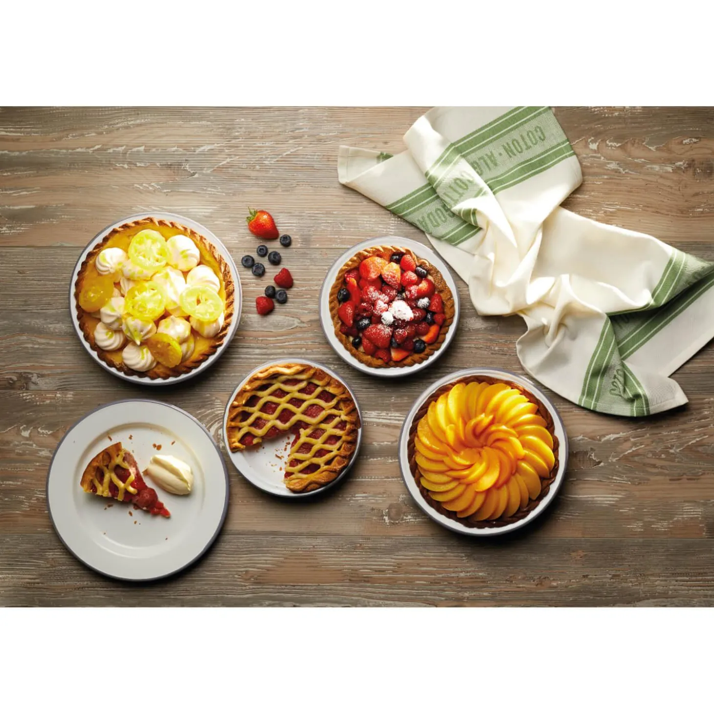Living Nostalgia Enamel Side Plate - 20cm