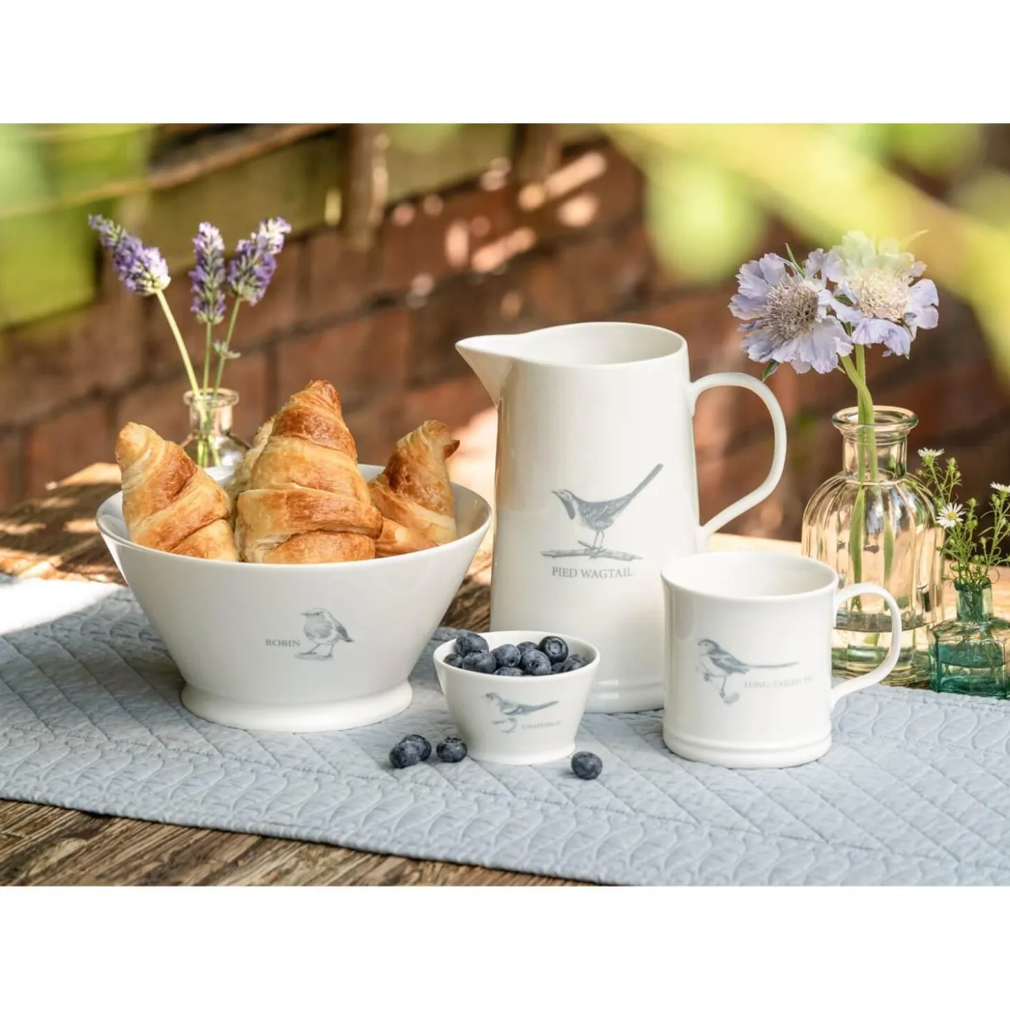 Mary Berry English Garden Small Jug - Robin