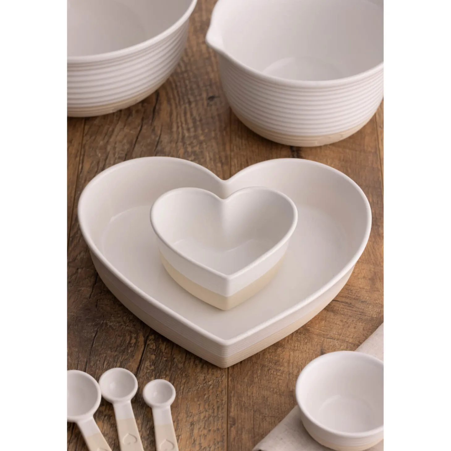 Mason Cash Stoneware Rustic Charm 14cm Heart Baker