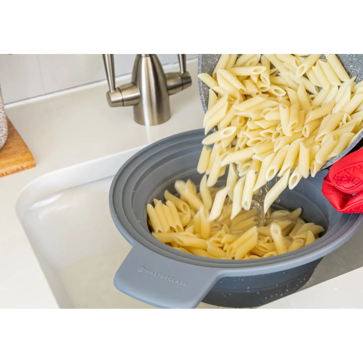 Masterclass 2-in-1 Collapsible Silicone Steam & Strain Colander