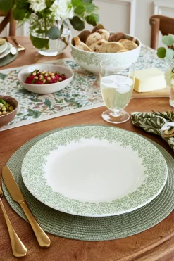 Morris & Co 28cm Earthenware Plate - Standen