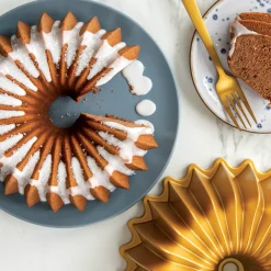 Nordic Ware Brilliance 10-Cup Bundt Pan - Gold