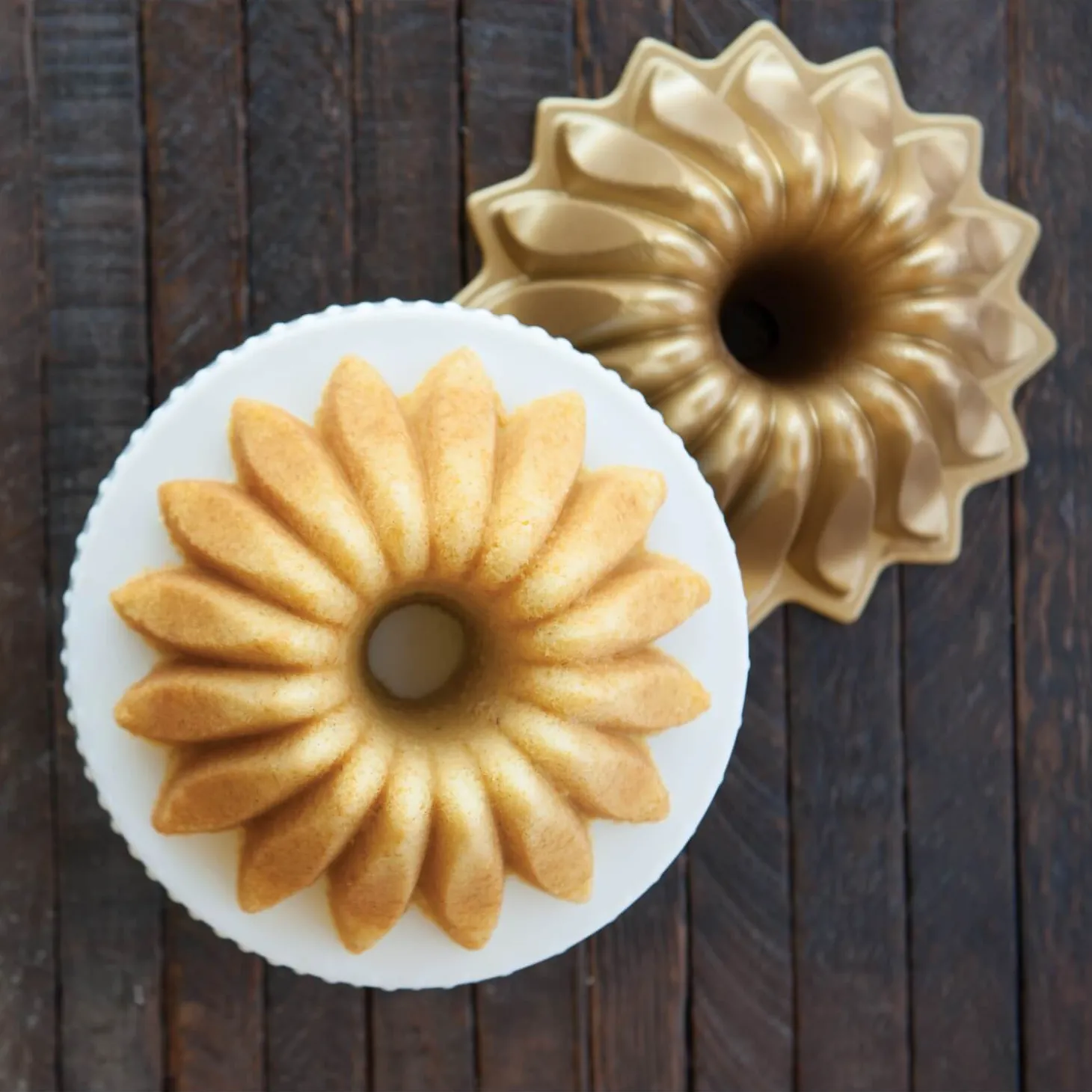 Nordic Ware Fluted Bundt Pan - Gold