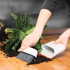 OXO Good Grips Compact Dustpan & Brush Set