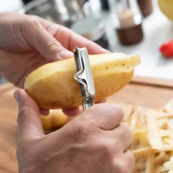 Rosle Stainless Steel Right-Handed Peeler