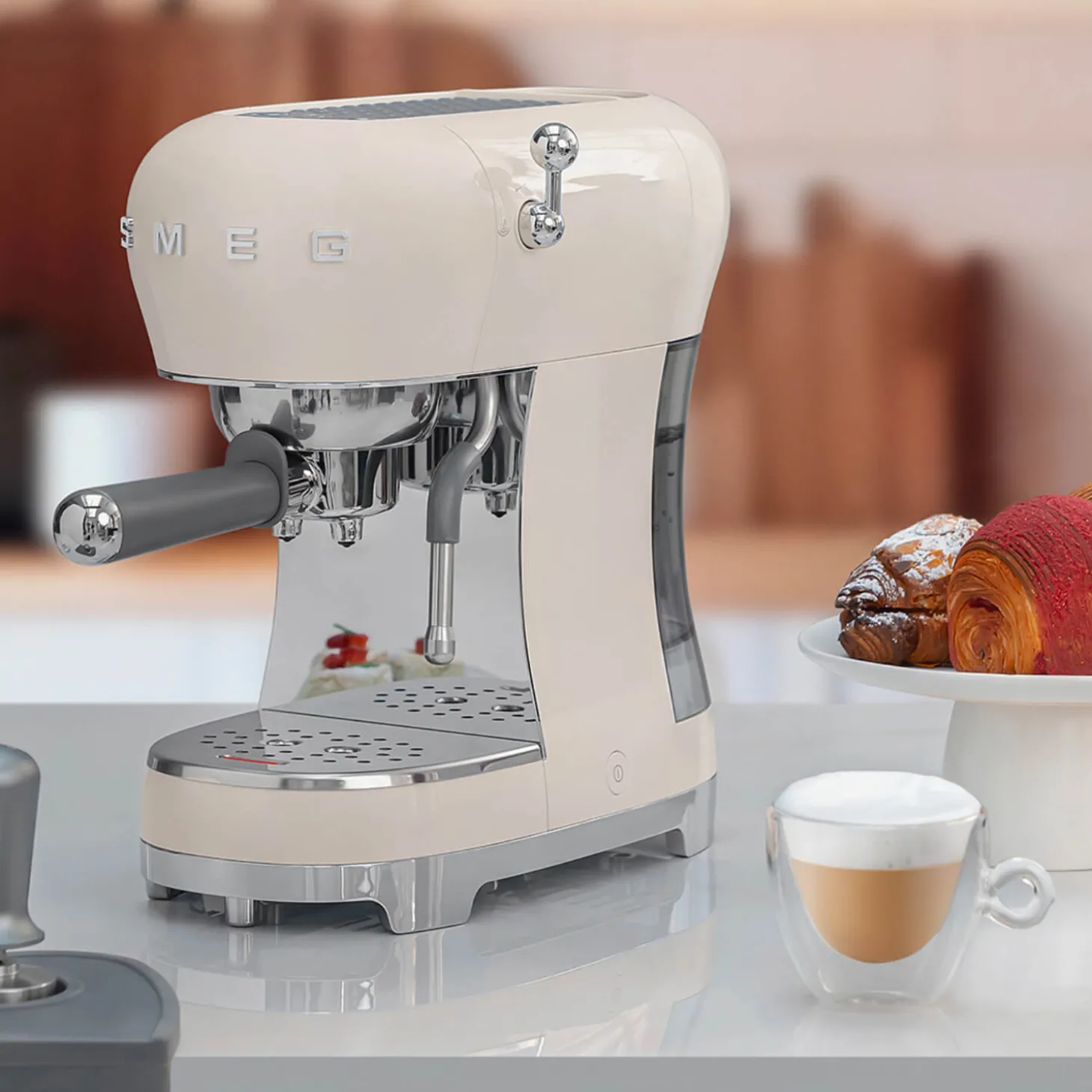 Smeg 50s Style Retro ECF02 Espresso Coffee Machine - Cream