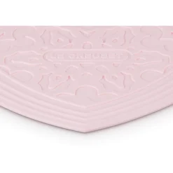 Le Creuset Silicone Heart Shaped Cool Tool - Powder Pink